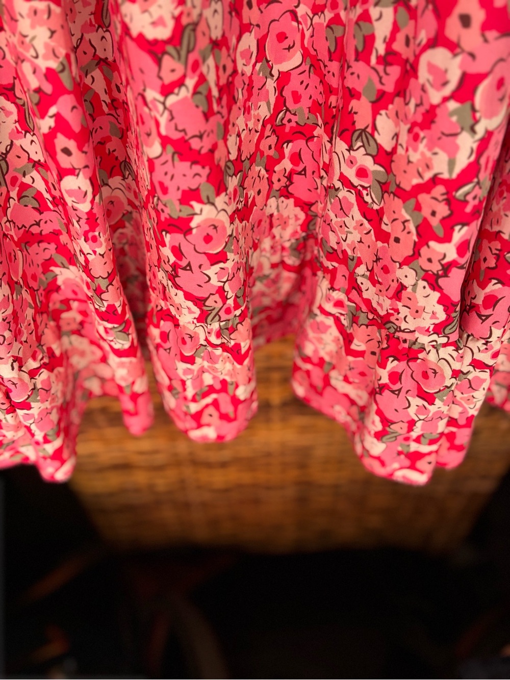 Ladies Flowered DRESS.  Size Large. - Picture 4 of 5